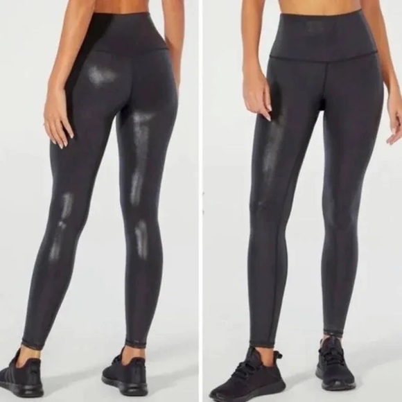 Wildfox Pants - Wildfox Dylan Black Leggings Size XS